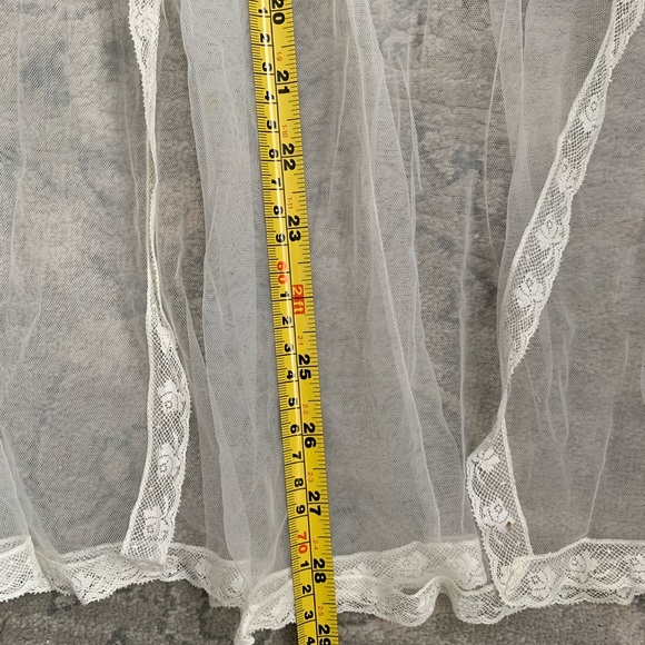 Vintage First Communion Ivory White Veil with Lace & Flower Wreath Headpiece - Picture 4 of 8